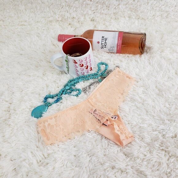 VS Peach Orange Lace NO SHOW Sexy THONG SMALL - Picture 3 of 4